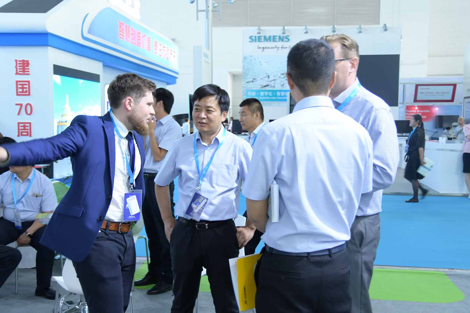 引領(lǐng)未來(lái)▲宇通純電動(dòng)礦用車(chē)閃耀2019CIME展會(huì) 引領(lǐng)未來(lái)▲宇通純電動(dòng)礦用車(chē)閃耀2019CIME展會(huì)